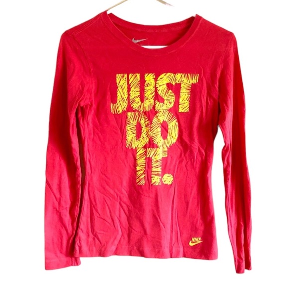 Nike Tops - Nike long sleeve shirt. Just do it!